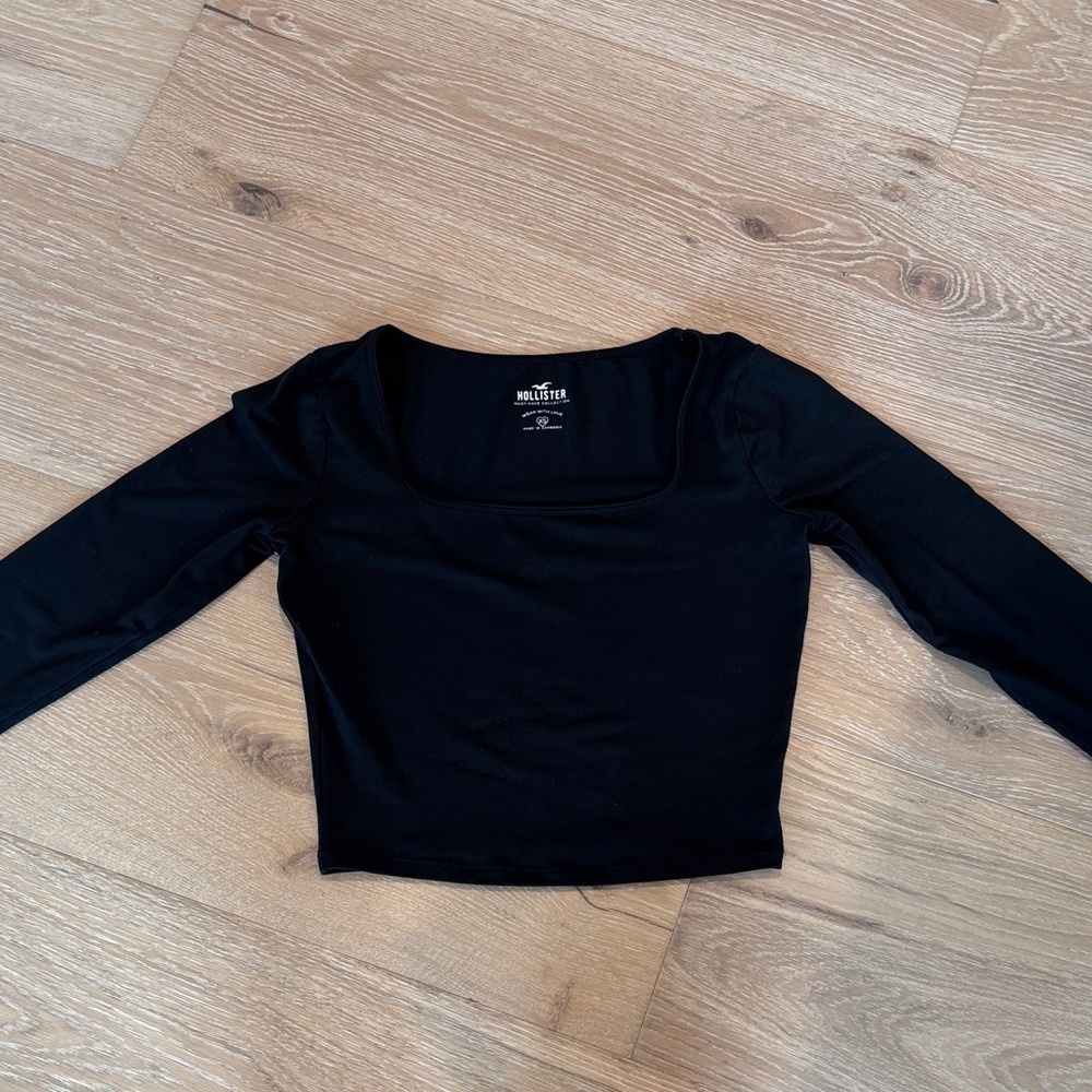 Hollister Black Long Sleeve Tee